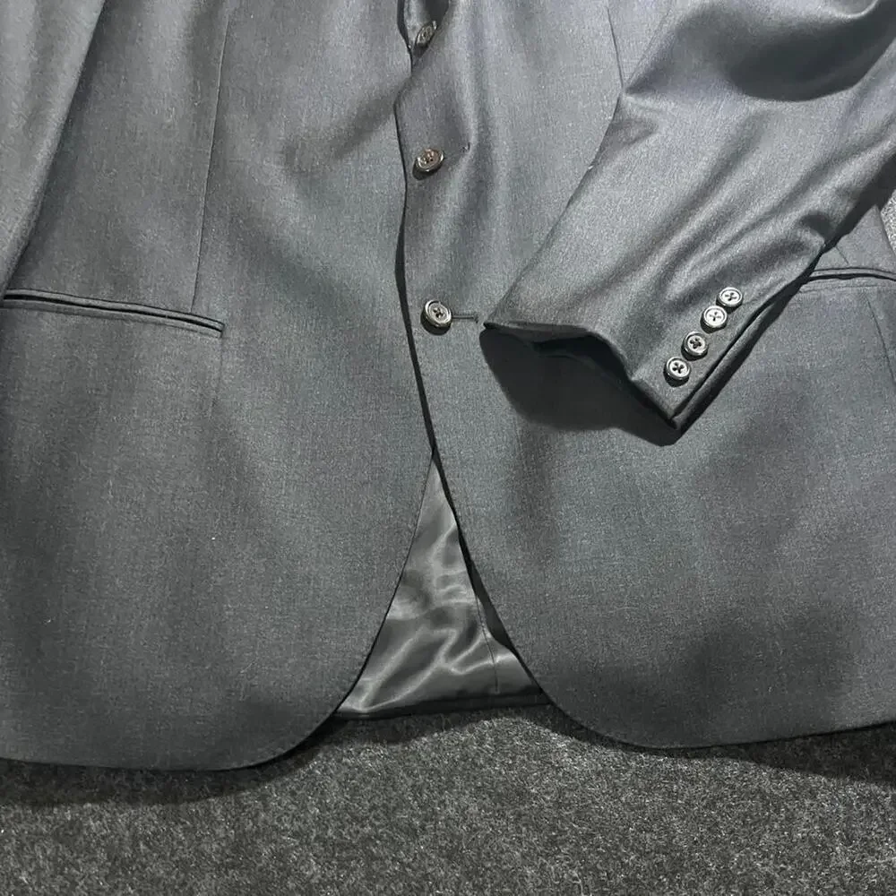 Sophisticated Ralph Lauren suit jacket